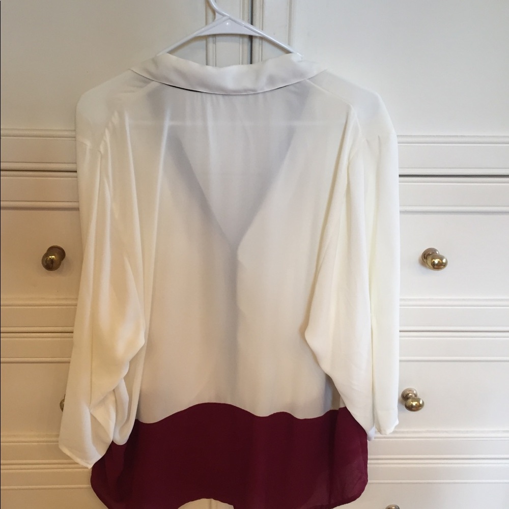 Button down top - Picture 2 of 3